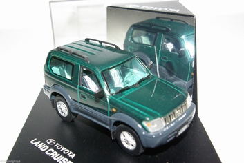 Toyota Land Cruiser Short Green Groen 1998   1/43