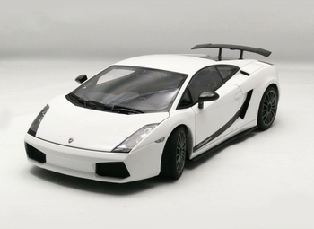Lamborghini Galardo Superleggera  White metallic White  1/18