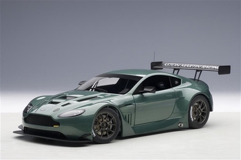 Aston Martin Vantage V12 GT3 Groen  Green  1/18