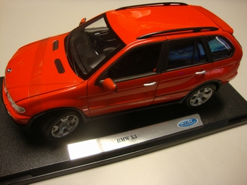 BMW X5  Rood  Red  1/18