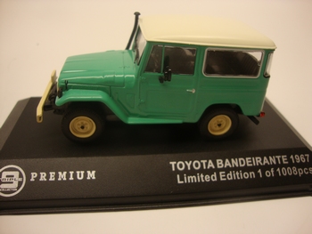 Toyota Land Cruiser FJ40 Green with white roof  1/43