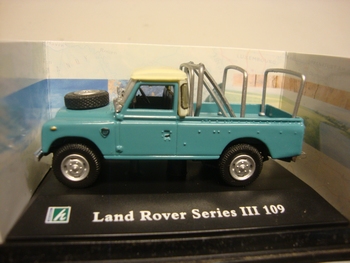 Land rover series III 109 Pick up   1/72