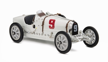 Bugatti Typ 35 Grand Prix Nation color project Duitsland # 9  1/18