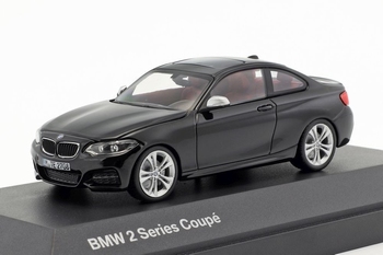 BMW 2 Series Coupe F22 zwart 2014  1/43