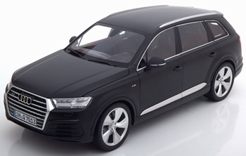 Audi Q7 Matt zwart 2015   1/18