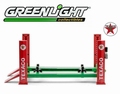 Texaco four post lift  rood/groen - red / green 1/18